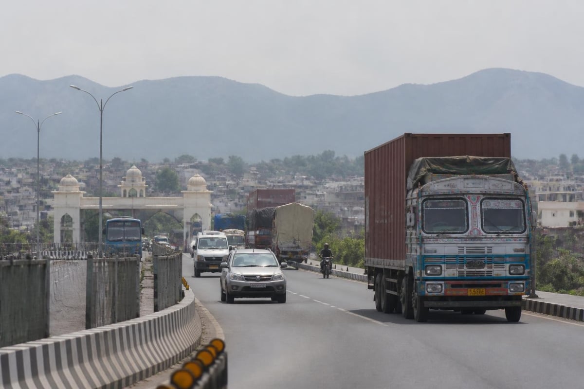 Border crossing routes from India to Nepal