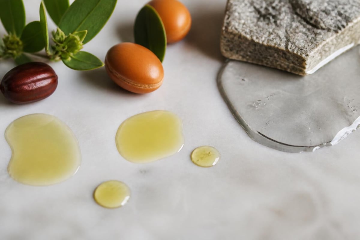 Beard oil ingredient absorption
