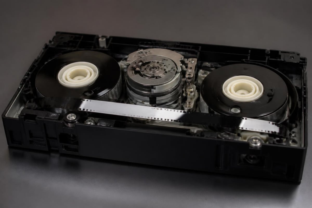 VHS recording mechanism