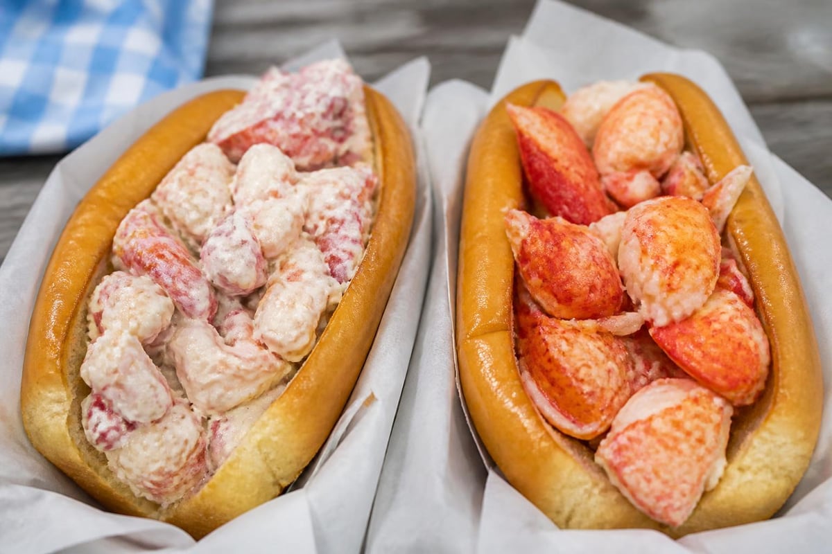 Lobster roll preparation styles