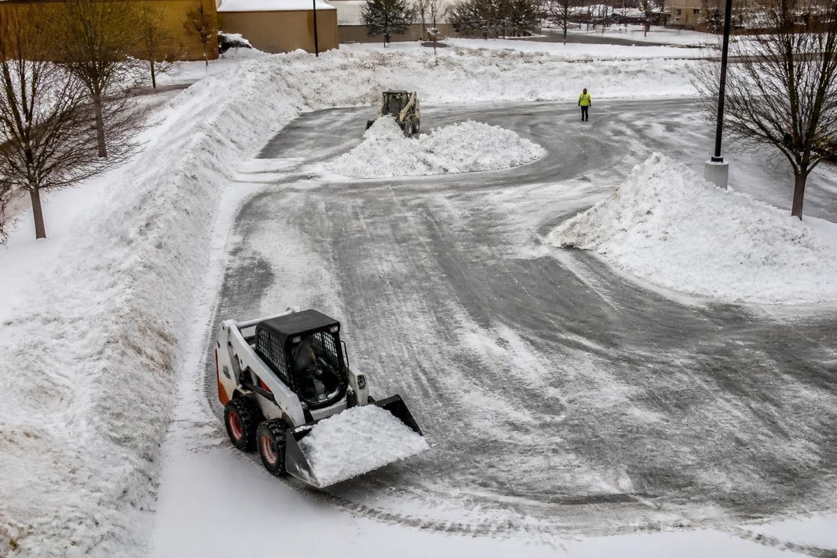 Snow clearing pattern strategy