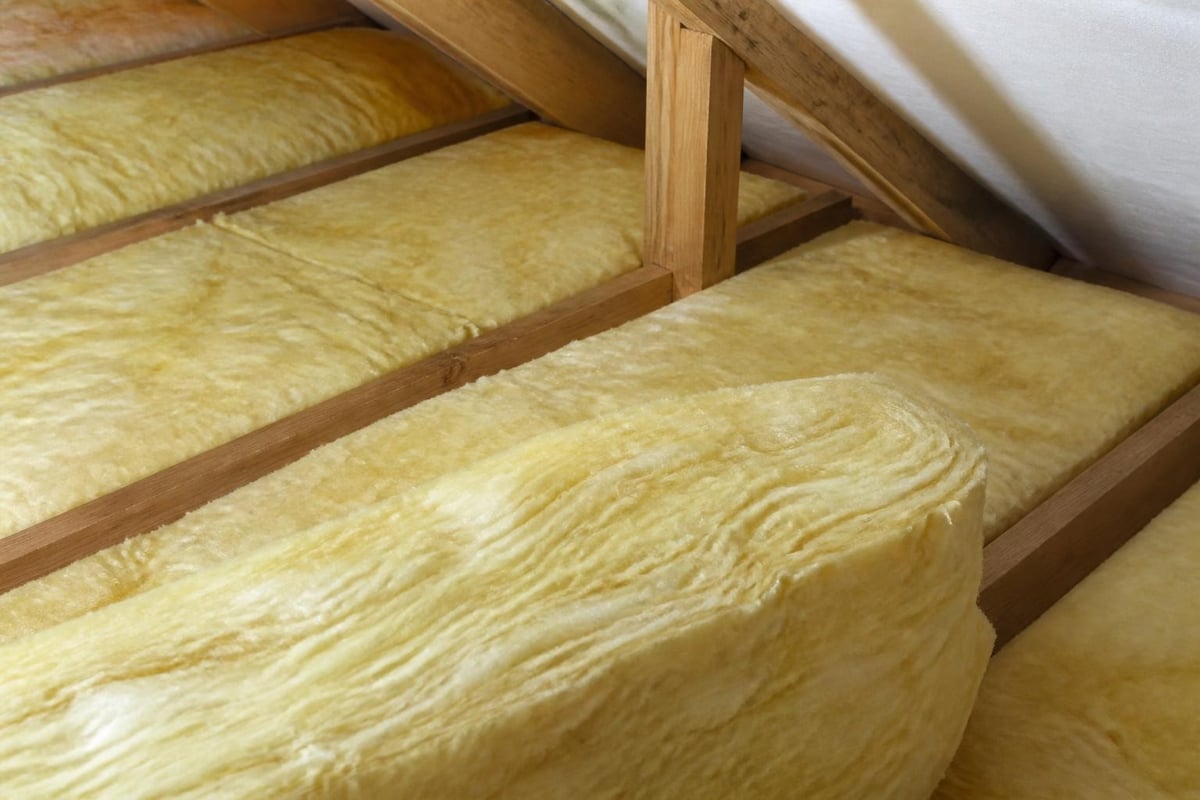 Glasswool blanket insulation material