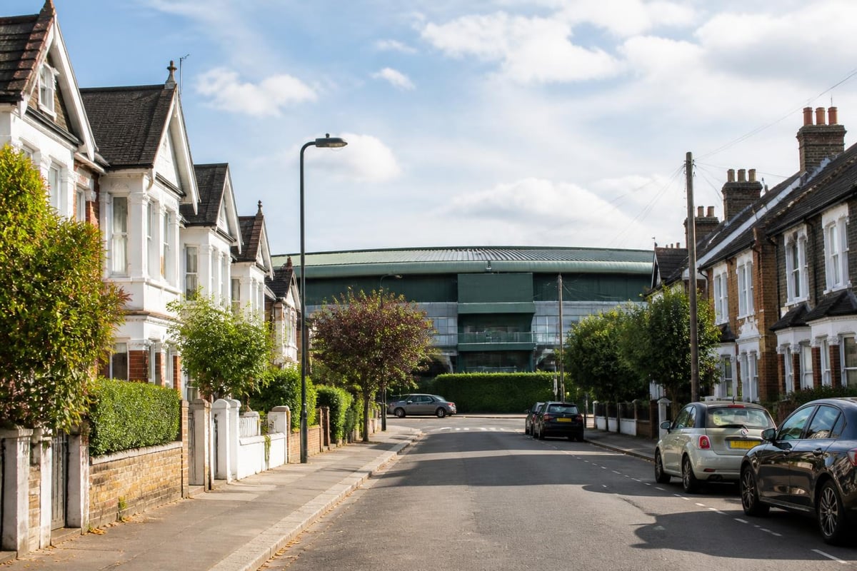 Wimbledon neighborhood pricing comparison