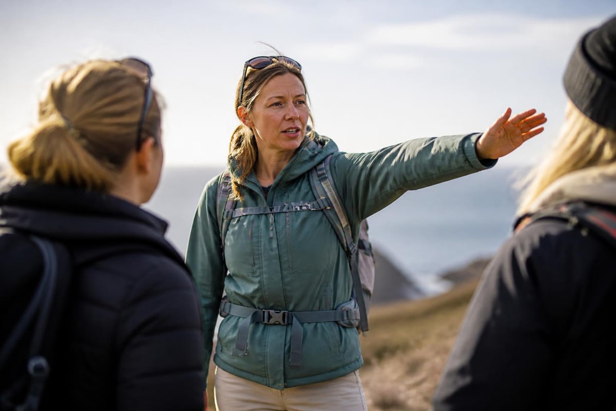 Tour guide adaptability