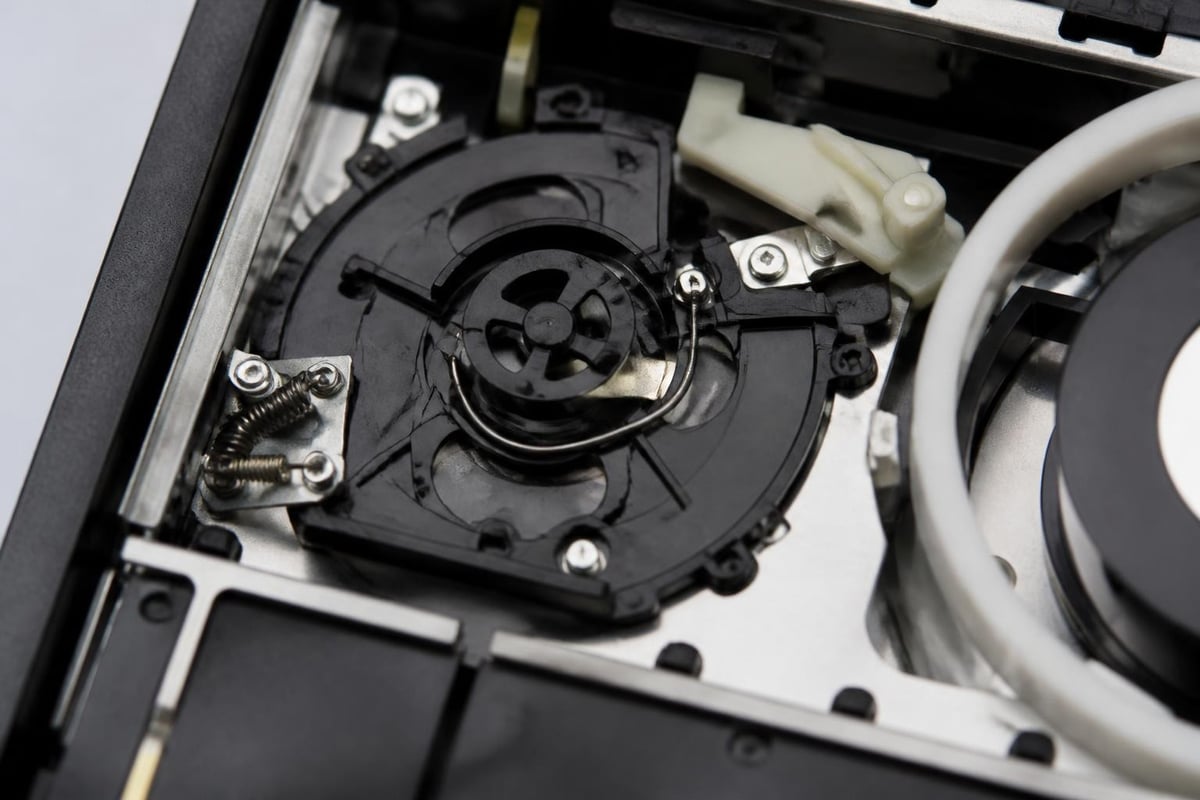 VHS-C cassette internal mechanism