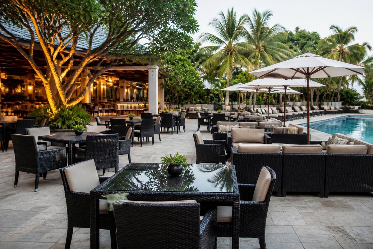 Commercial rattan furniture layouts