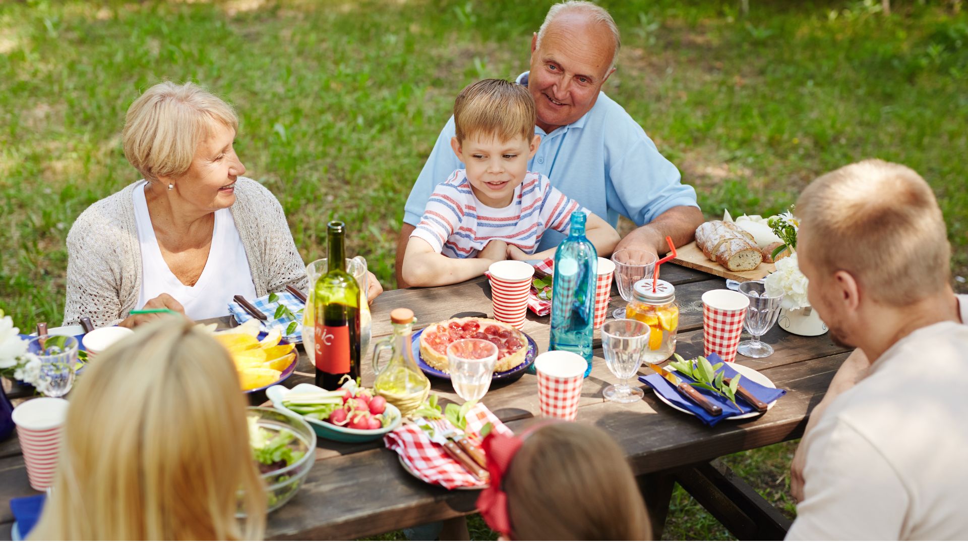 Step-by-Step Guide: Caring for Your Outdoor Farmhouse Table
