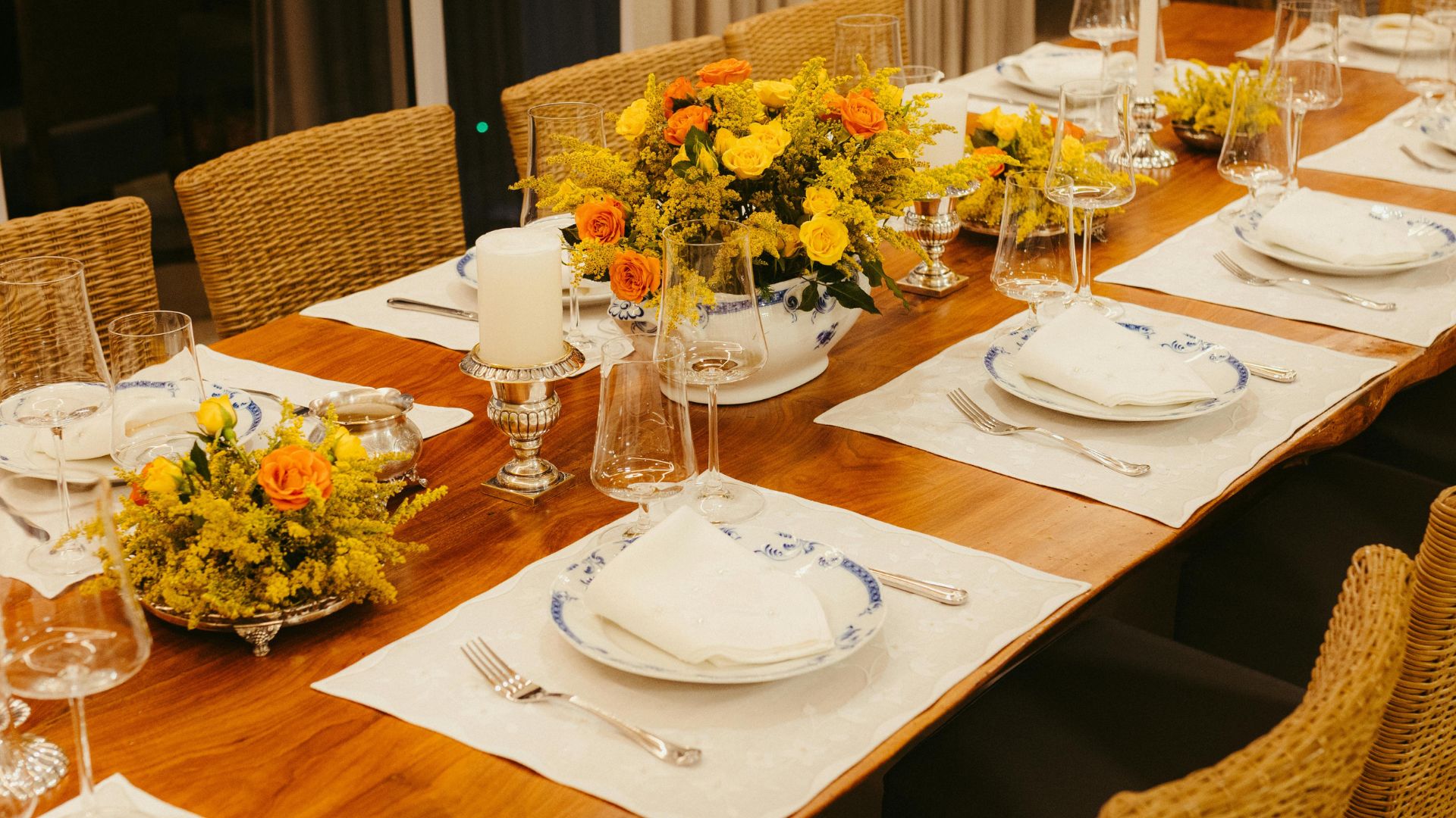 Understanding Farmhouse Dining Room Table Styles