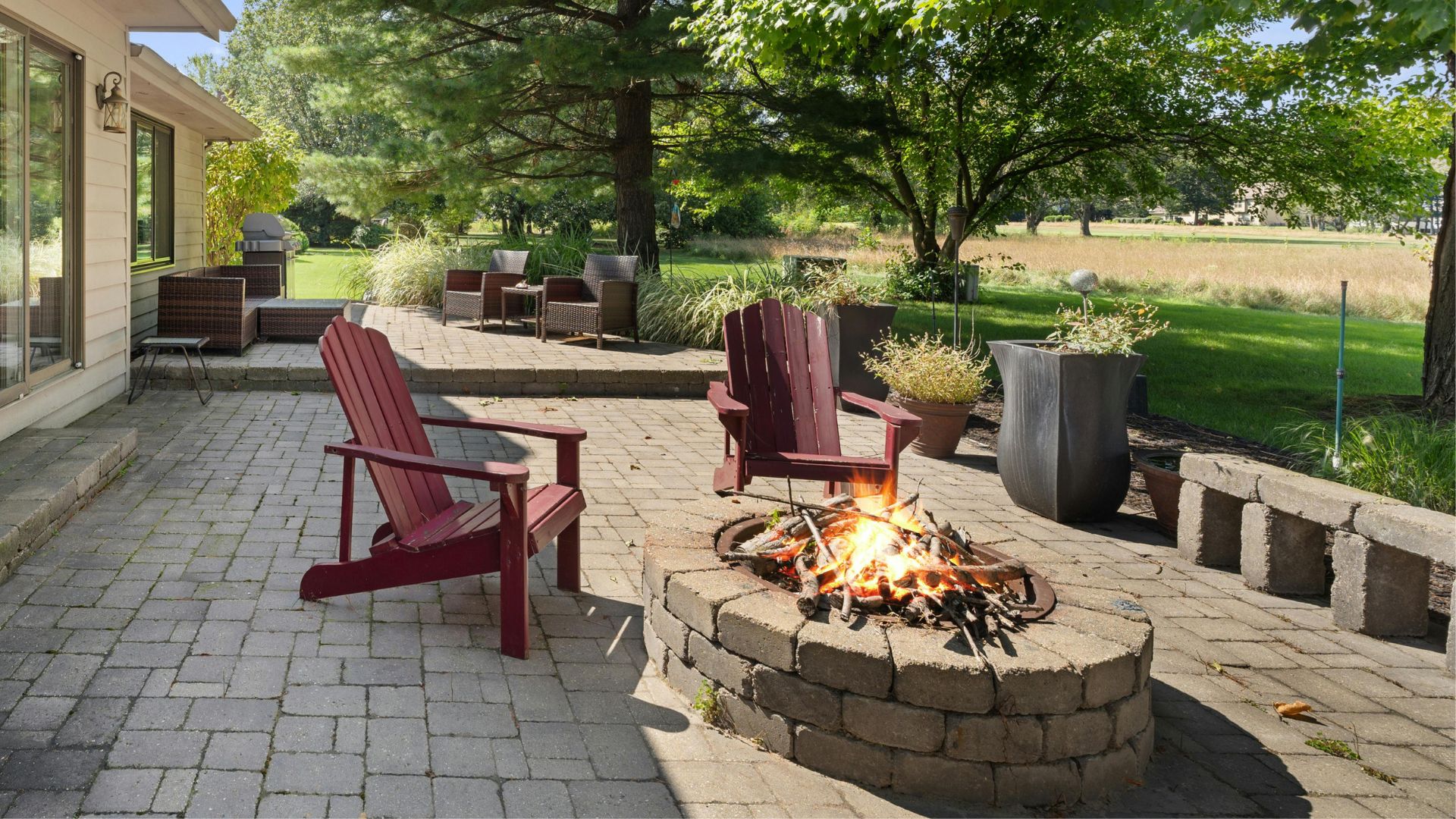 How to Choose the Best Outdoor Furniture for Your Cabin Retreat