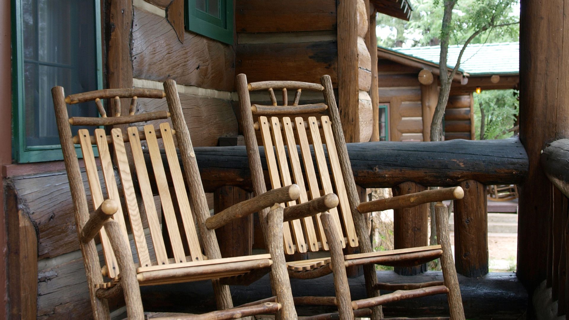 Ergonomics-and-Comfort-What-to-Look-For.jpg Ergonomics and Comfort: What to Look For