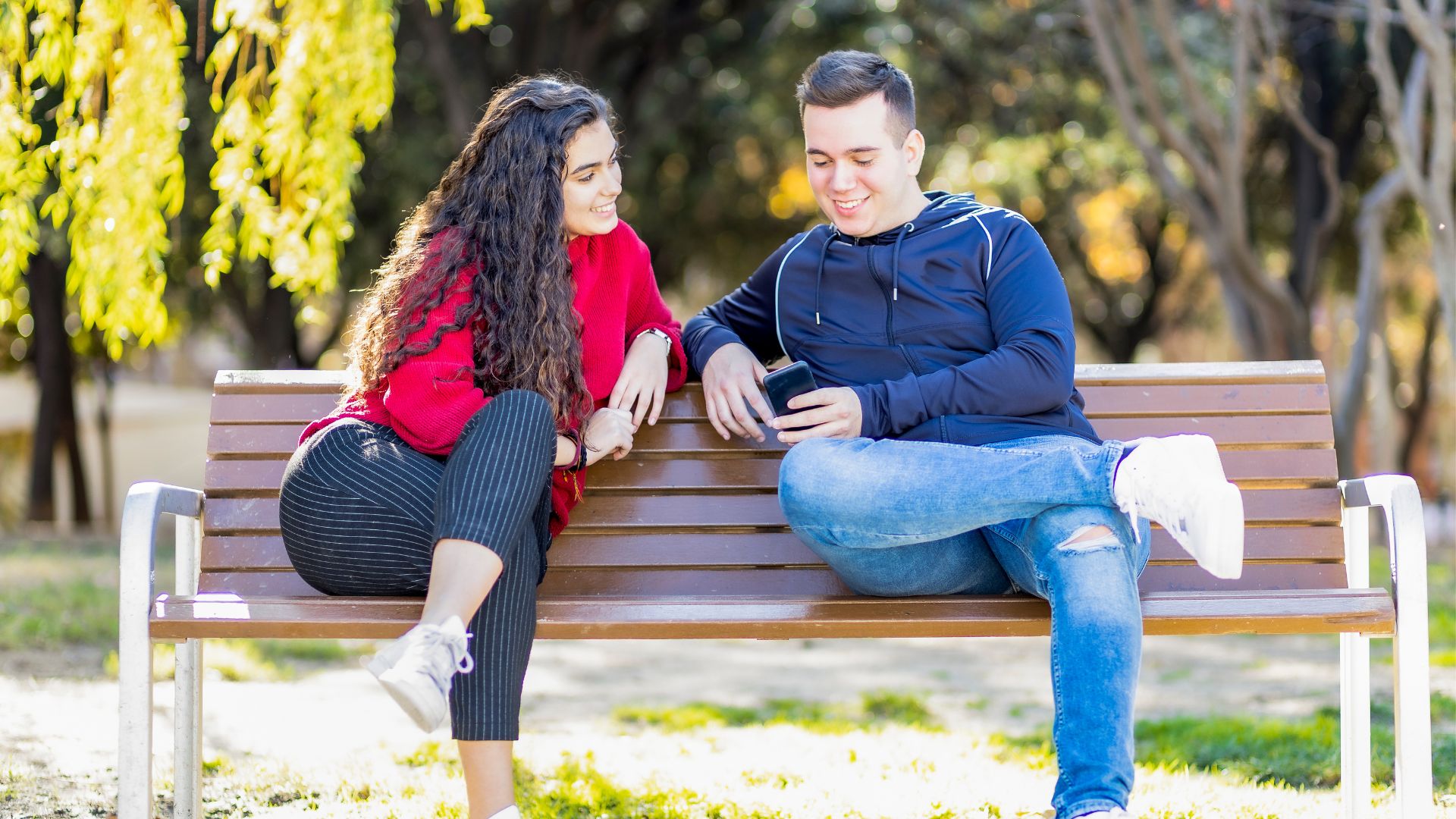 Key Considerations When Choosing Park Furniture