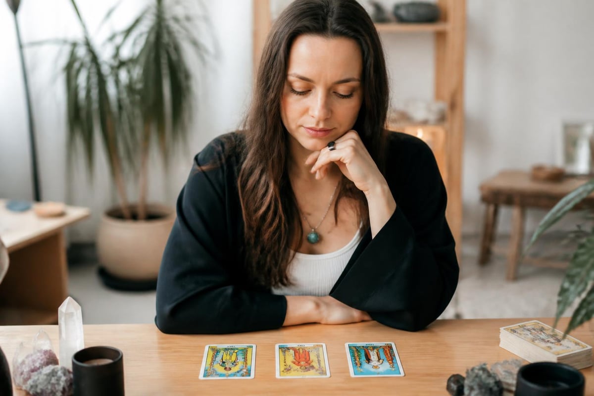 Three-card tarot spread for self-love
