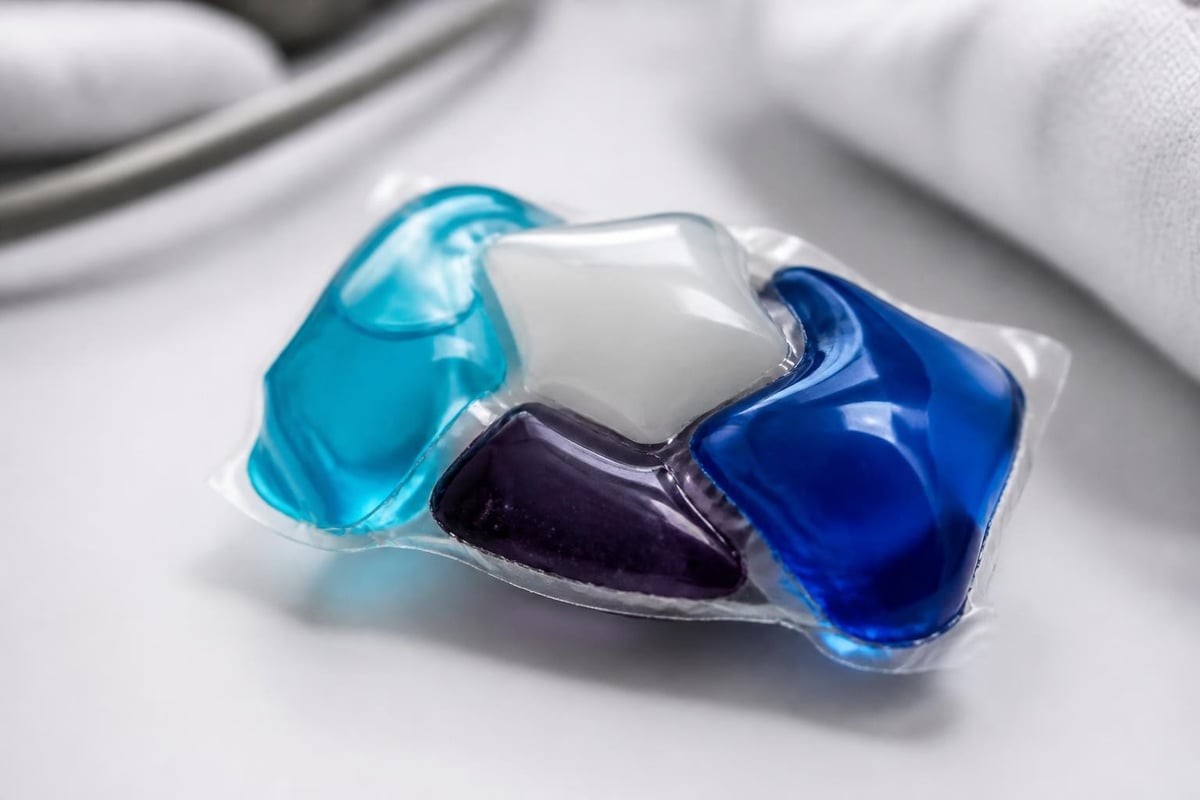 Capsule detergent technology