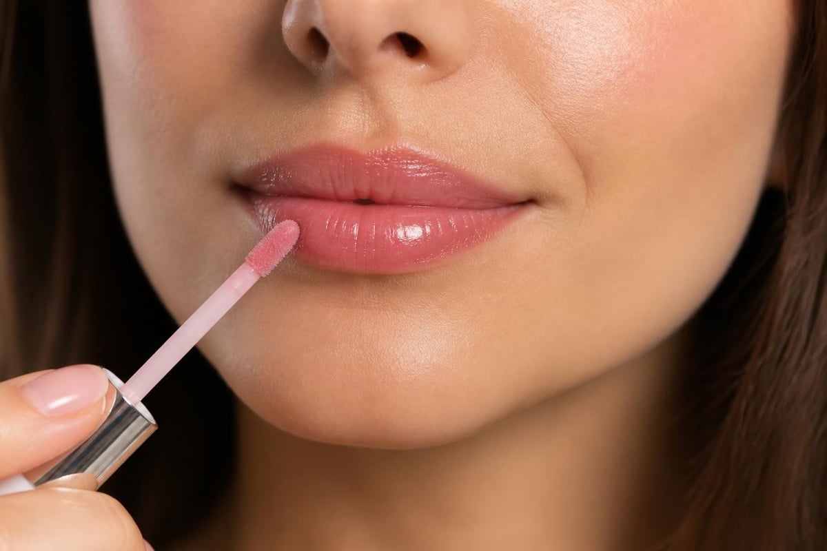 Lip oil benefits diagram