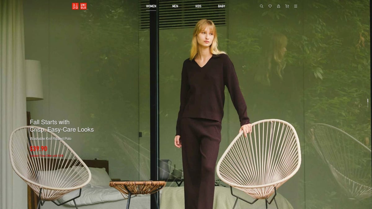 9 Essential White Logo T Shirts for Effortless Style 2025 - Uniqlo U Crew Neck Logo Tee