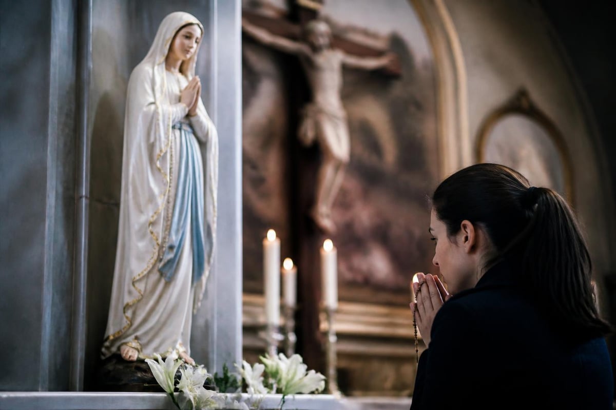 Common themes in Marian apparitions