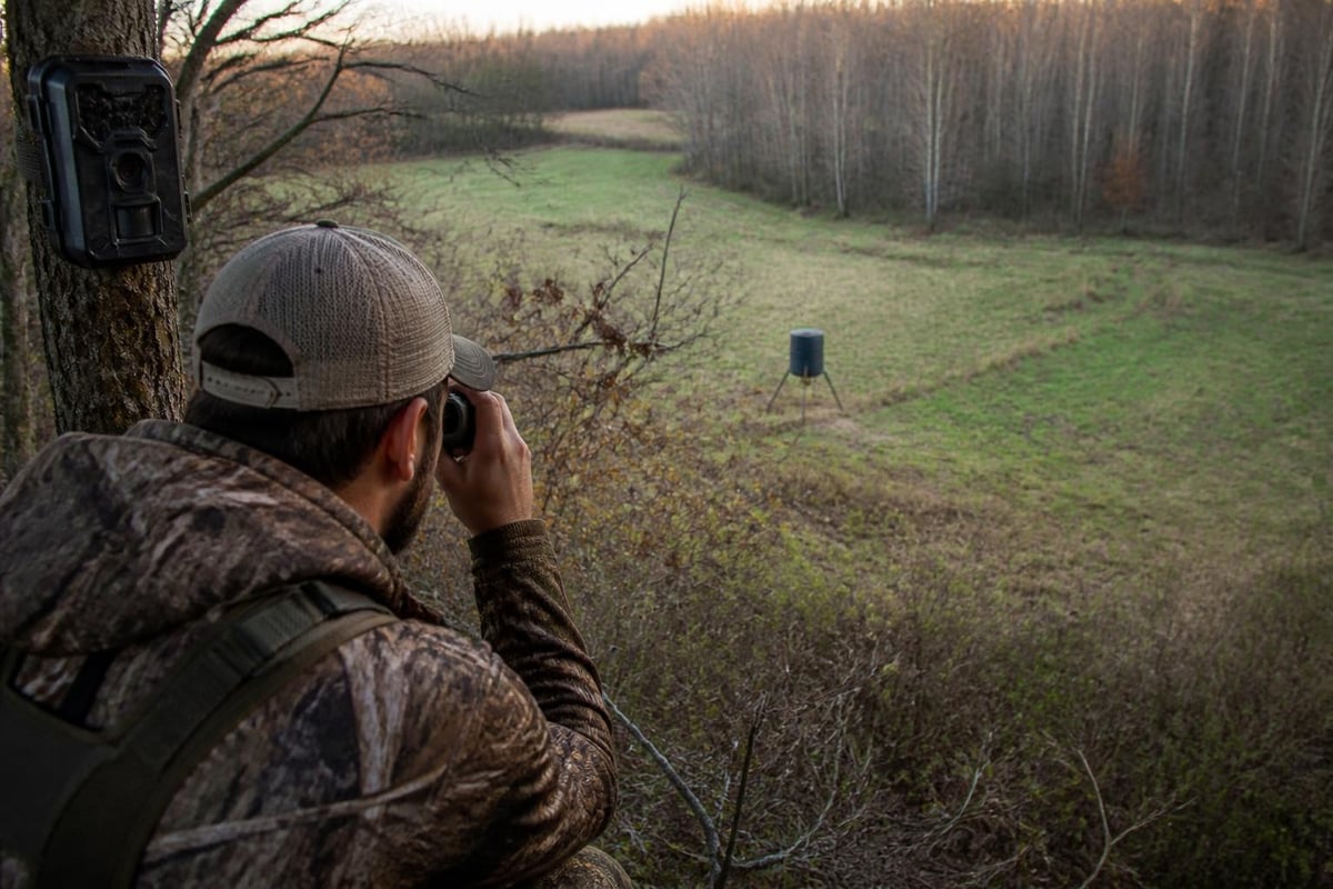 Integrated deer hunting system