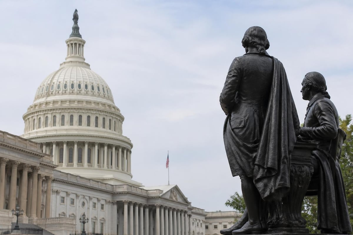 Presidential versus Congressional fiscal roles