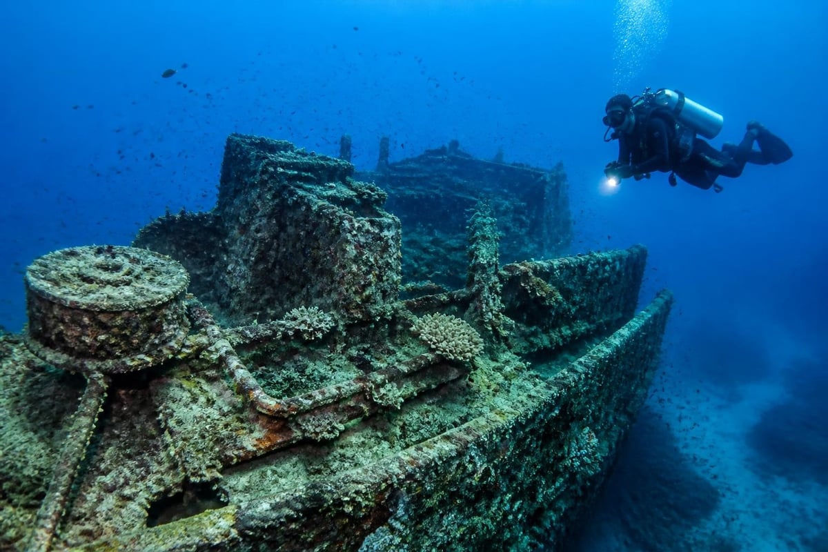Wreck diving and marine history