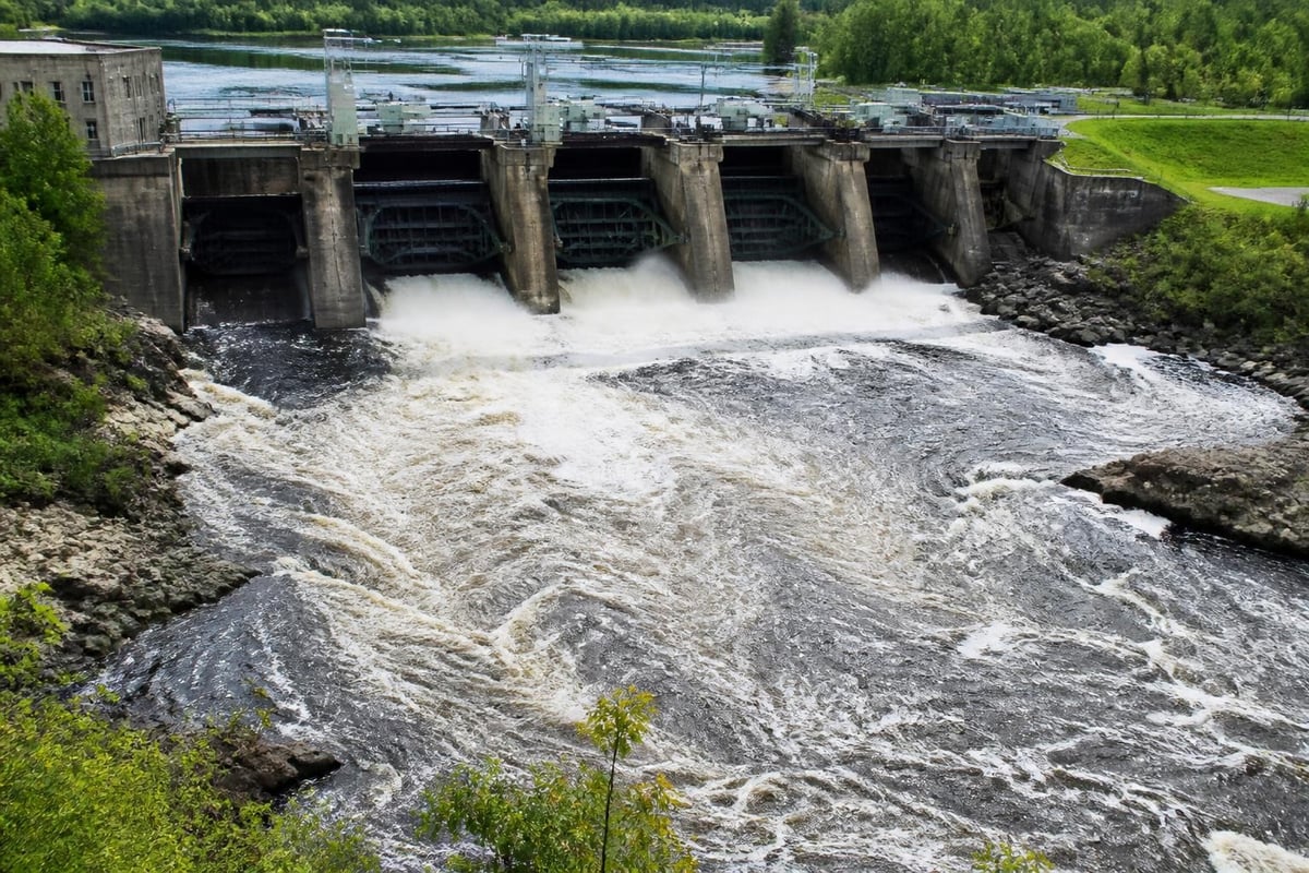 Dam release schedule creating consistent whitewater