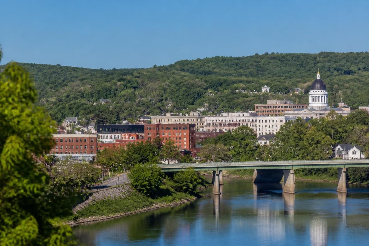 Economic and geographic overview of Augusta ME