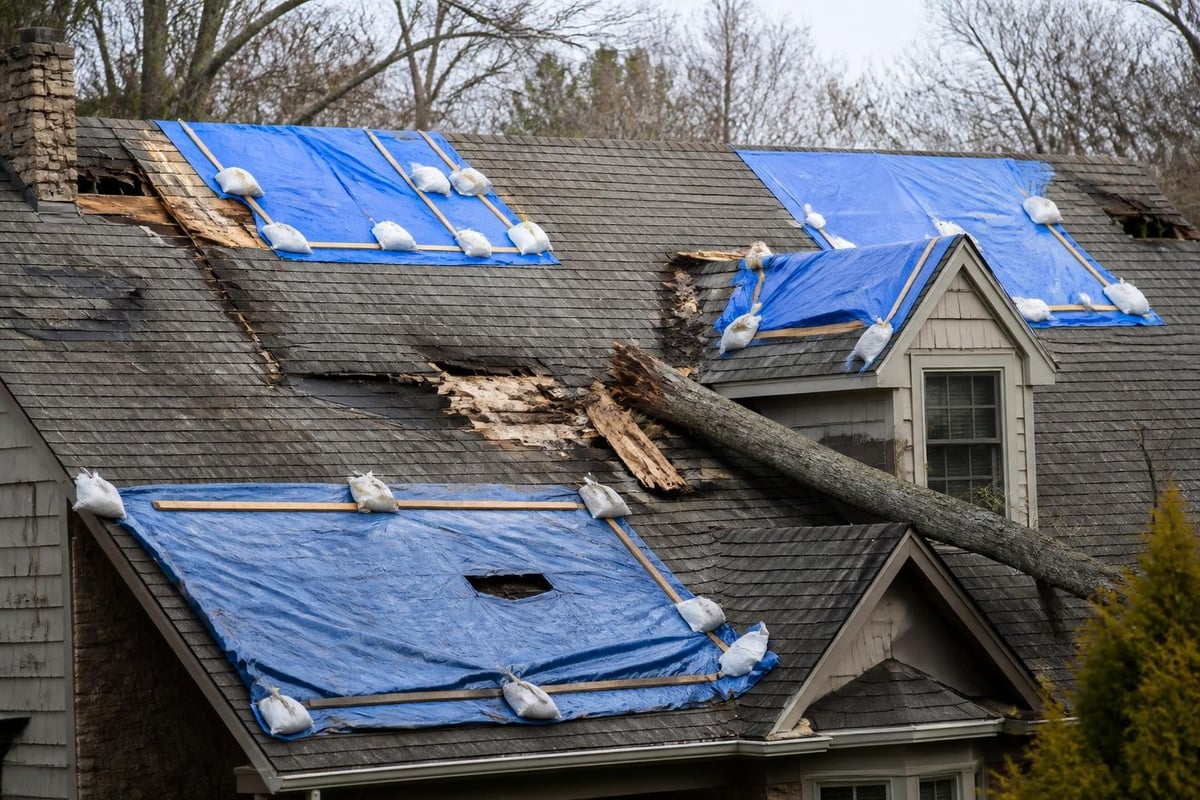 Roof damage scenarios requiring immediate tarping
