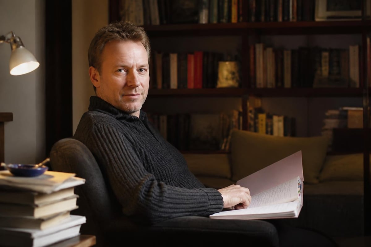 Publishing history complexity