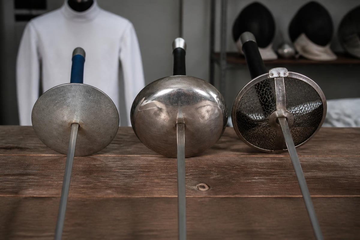 Fencing weapon comparison