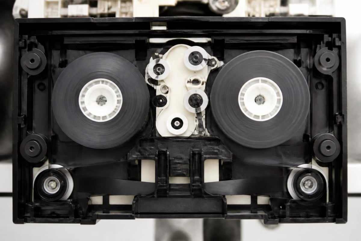VHS-C tape internal mechanism