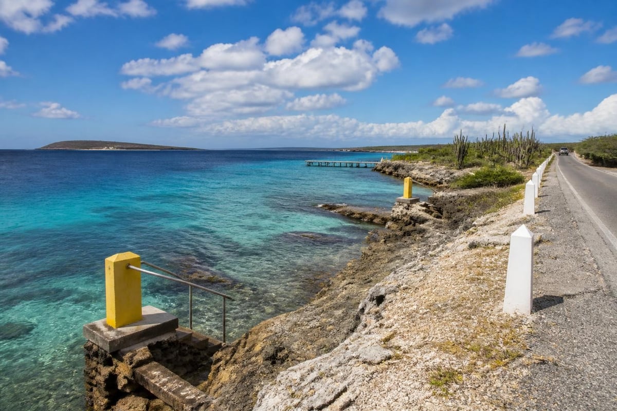 Bonaire shore diving access points