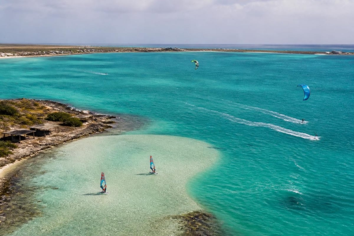 Lac Bay wind sports