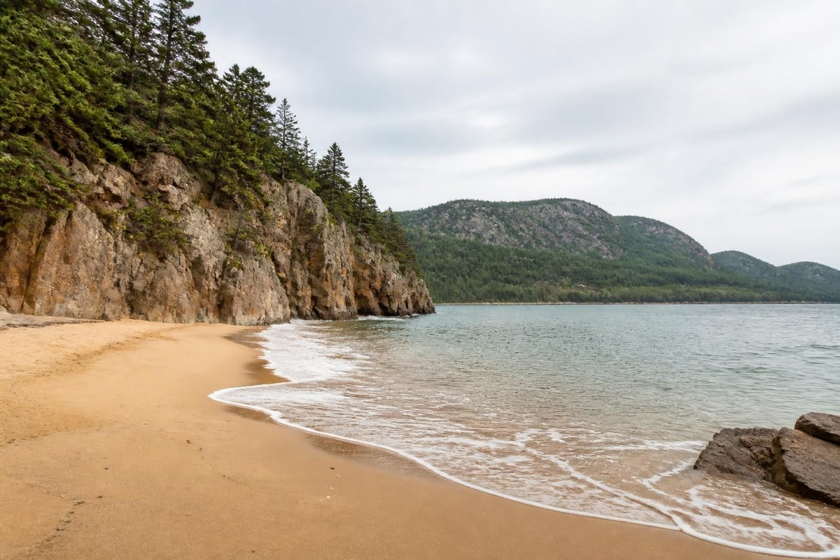 Sand Beach Acadia features