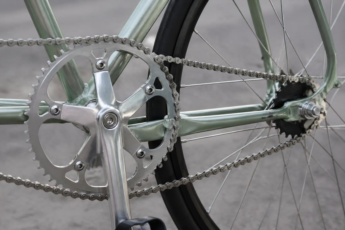 Fixed-gear drivetrain components
