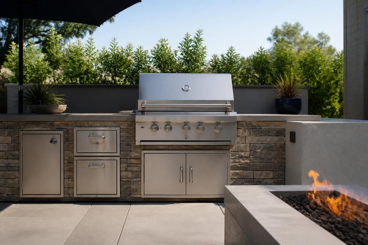 Outdoor kitchen safety zones
