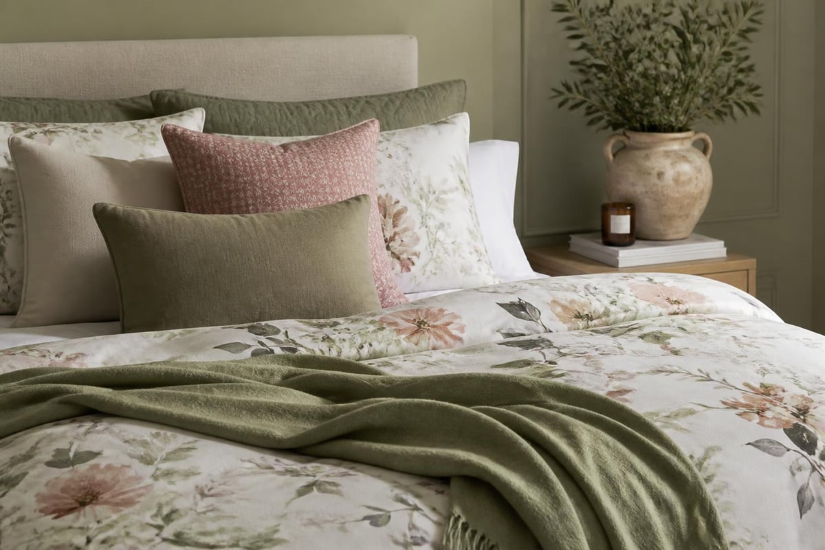 Floral bedding layering guide