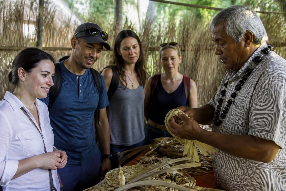 Guide facilitating cultural exchange
