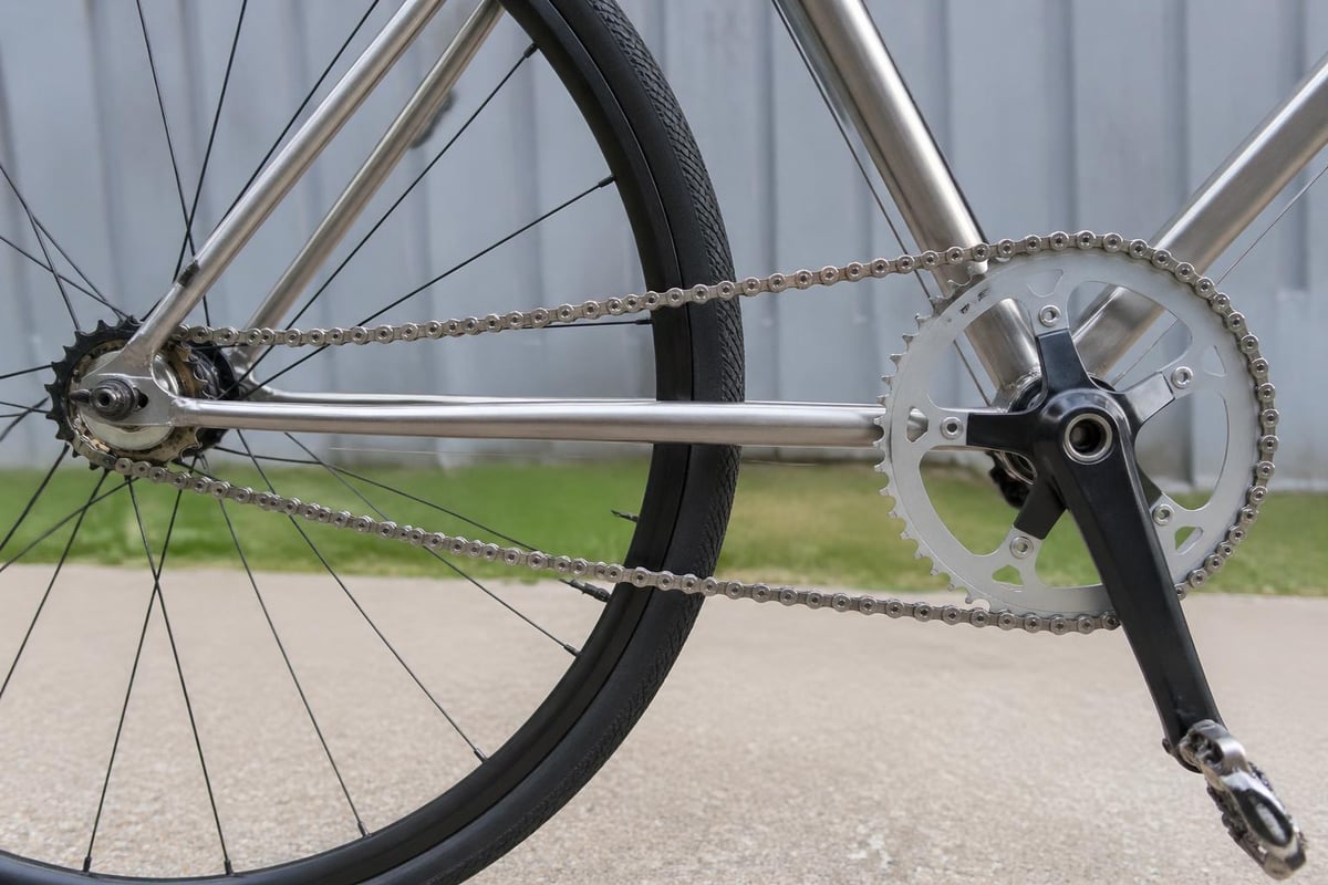 One gear bike drivetrain components