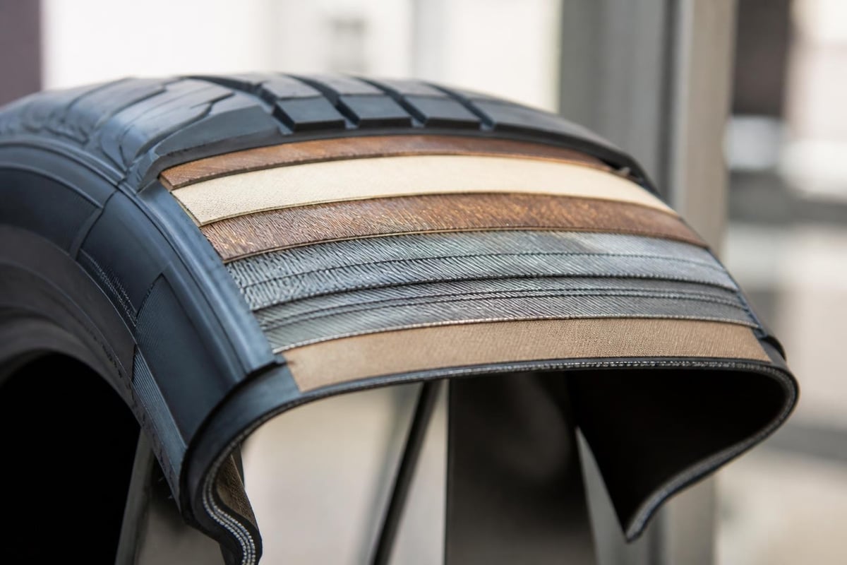 Highway tire construction layers