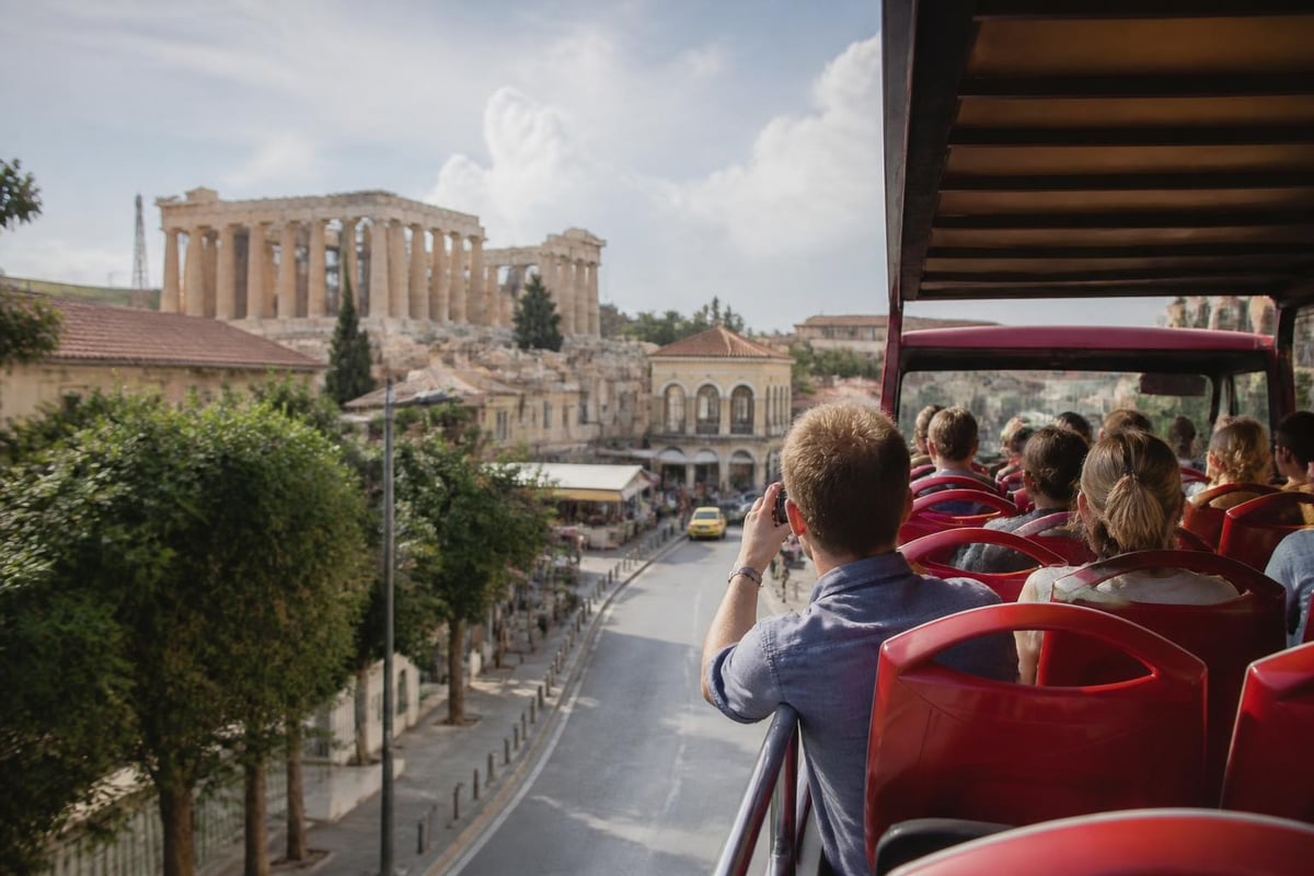 Hop on bus route planning
