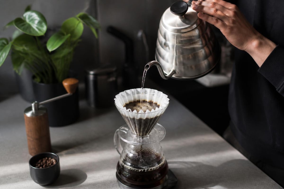 Specialty coffee brewing ritual