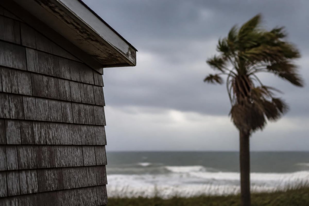 Coastal weather impact on shingles