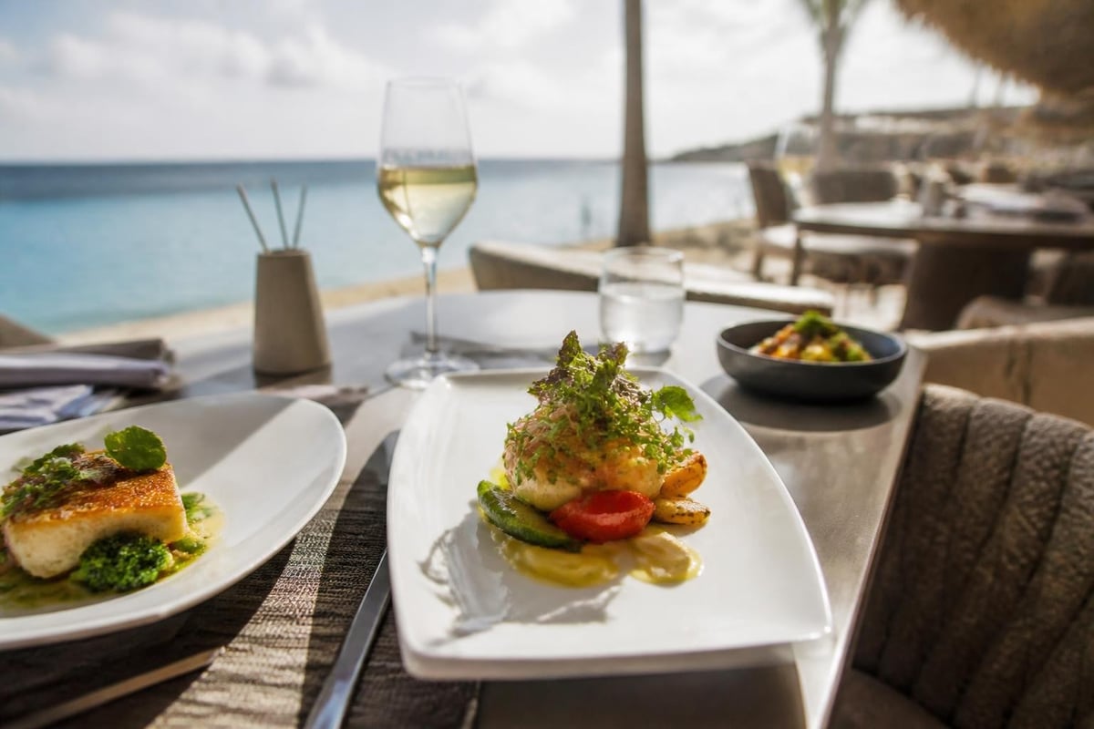 Bonaire resort dining concepts