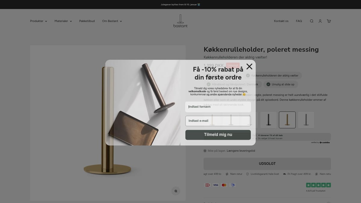 7 Smarte Køkkenrulleholder Ideer Til Dit Moderne Køkken 2026 - 5. Køkkenrulleholder i Poleret Messing