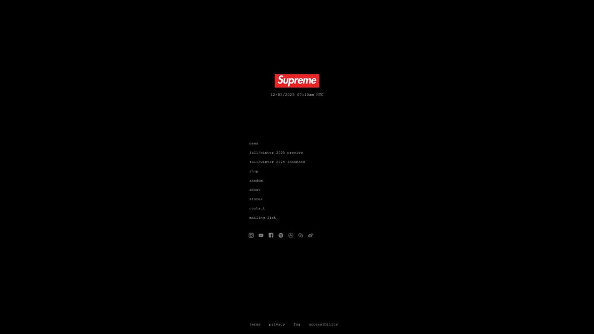 7 Must-Have Snapback Caps For Sale In 2026 - Supreme Box Logo Snapback