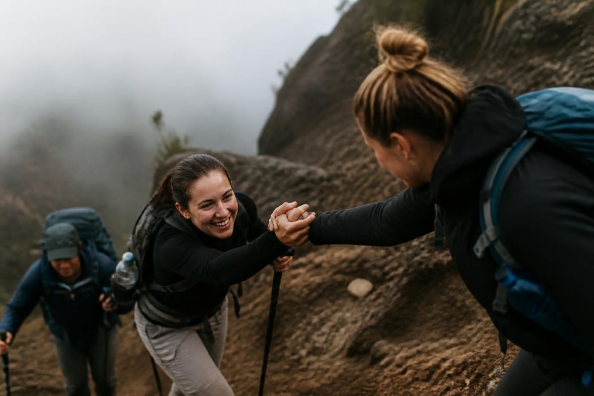 Group hiking motivation dynamics