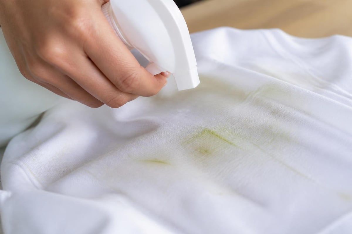 Enzyme action on grass stains