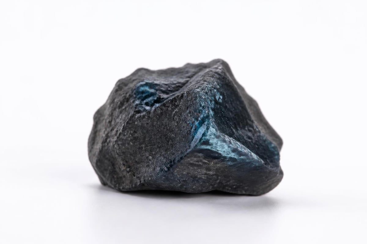 Global amber blue market factors