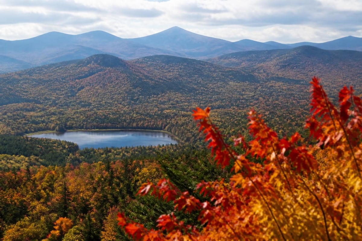 Maine fall foliage progression