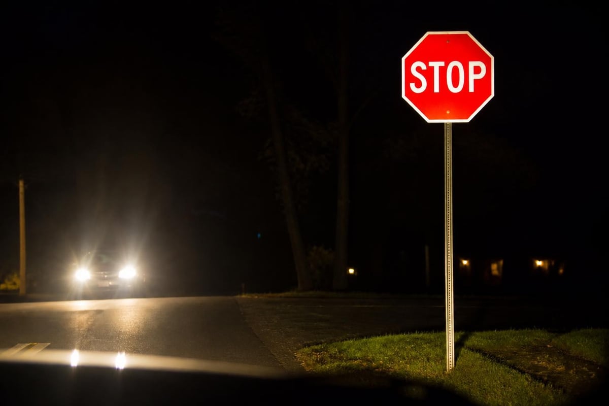 Stop sign visibility principles