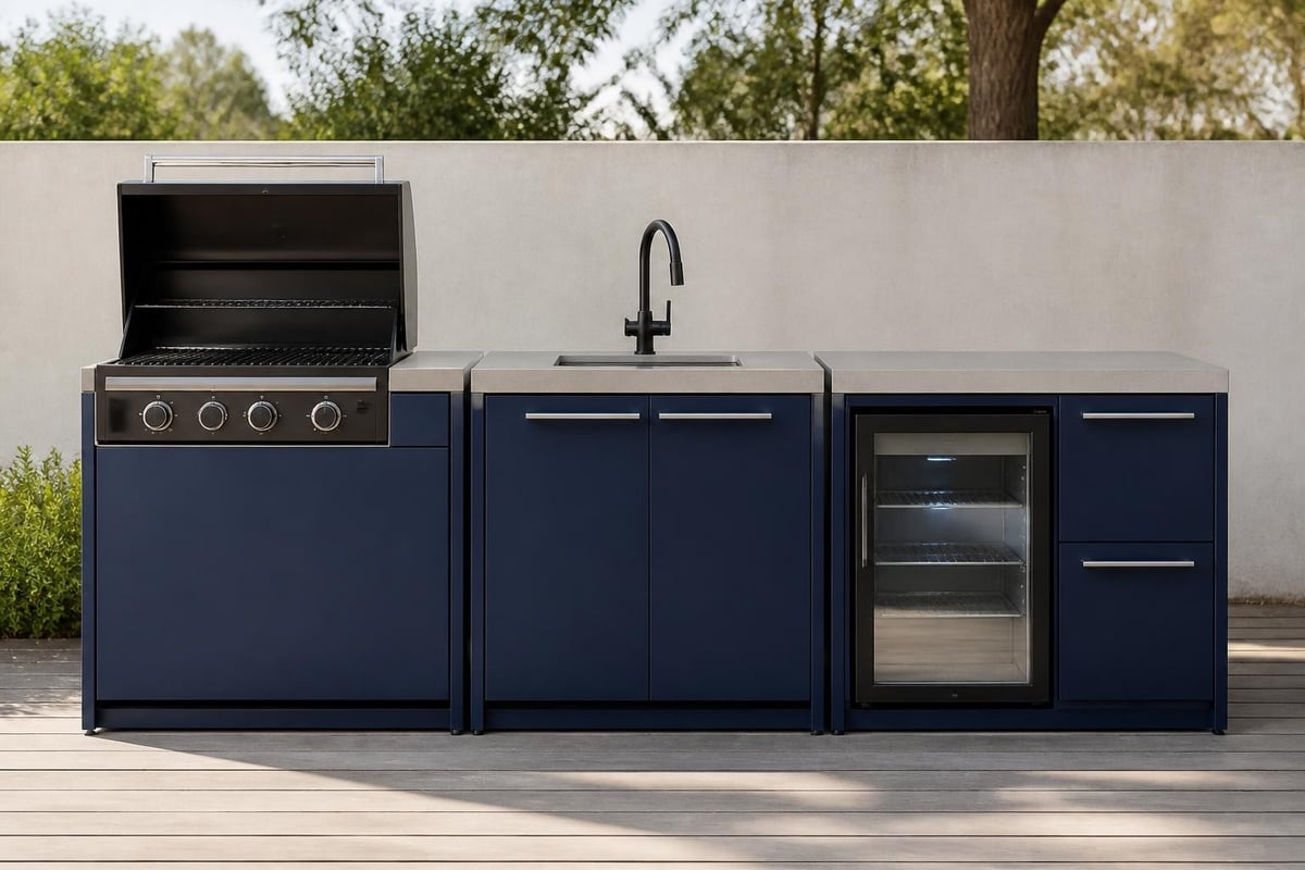 Modular outdoor kitchen configuration